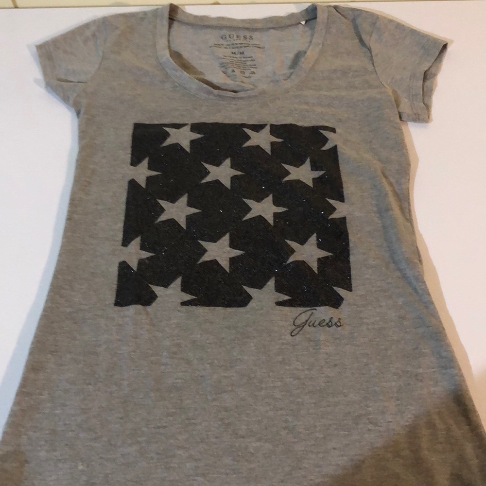 Guess T-shirt size medium
